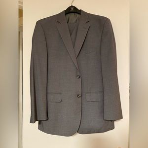 Joseph Abboud 3-Piece Suit